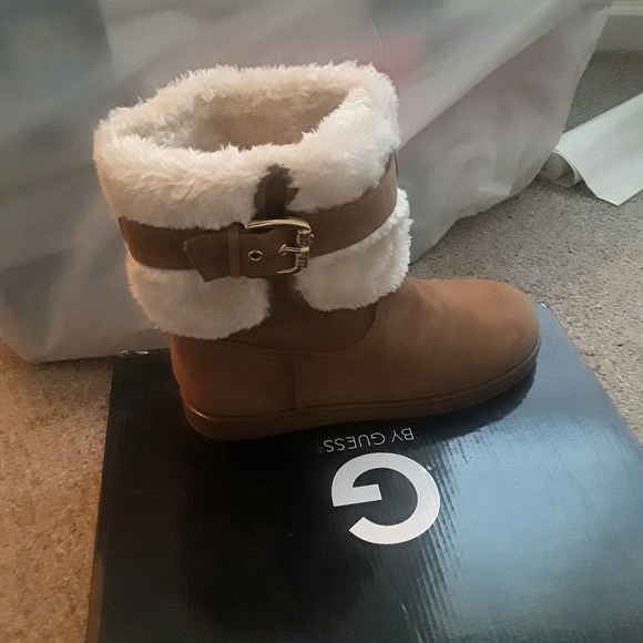 Guess boots - Picture 3 of 3